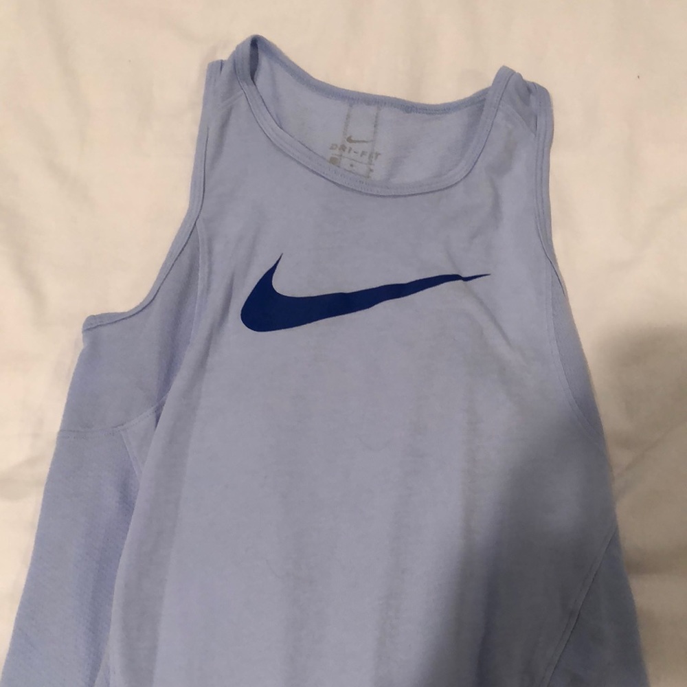 athletic clothes - Picture 6 of 7